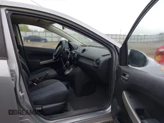 2013 Mazda 2 Sport with VIN JM1DE1KY9D0170519, listed as a IAAI auction lot 42212054 with 182,643 mi miles and . Bid and sale history available at DreamBid. Image 5.