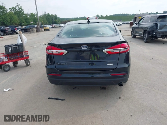 2019 Ford Fusion SEL with VIN 3FA6P0CD4KR224479, listed as a IAAI auction lot 40087591 with 92,833 mi miles. Bid and sale history available at carsss.com. Image 17.