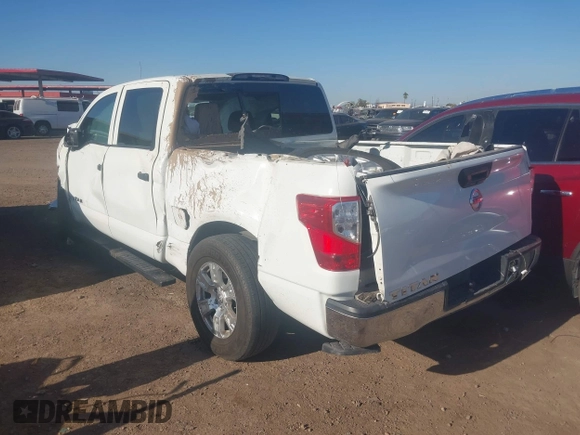 2018 Nissan Titan SV with VIN 1N6AA1EK9JN533760, listed as a IAAI auction lot 41512624 with 84,743 mi miles. Bid and sale history available at carsss.com. Image 3.