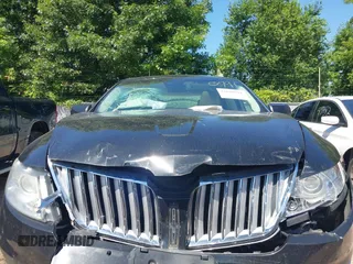 2011 Lincoln MKS EcoBoost with VIN 1LNHL9FT8BG607074, listed as a IAAI auction lot 42640791 with 187,795 mi miles and . Bid and sale history available at DreamBid. Image 12.