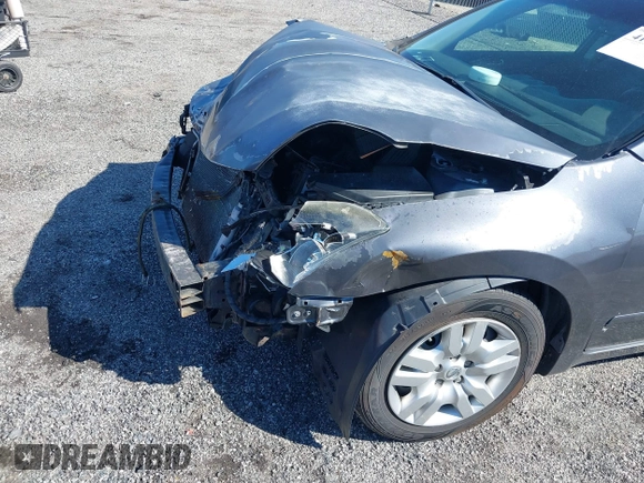 2010 Nissan Altima 2.5 SL with VIN 1N4AL2AP4AN521770, listed as a IAAI auction lot 41833570 with 1 mi miles. Bid and sale history available at carsss.com. Image 6.