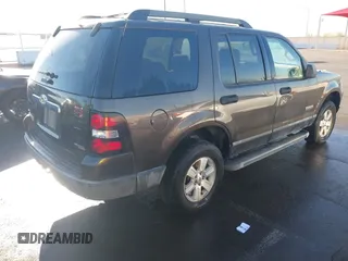 2006 Ford Explorer XLS with VIN 1FMEU62E76UA08339, listed as a IAAI auction lot 41885847 with 126,808 mi miles. Bid and sale history available at carsss.com. Image 4.