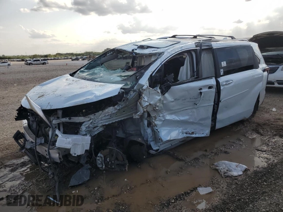 2022 Toyota Sienna Limited with VIN 5TDZRKEC7NS102427, listed as a Copart auction lot 79524614 with Not provided miles and Salvage title. Bid and sale history available at DreamBid. Image 1.