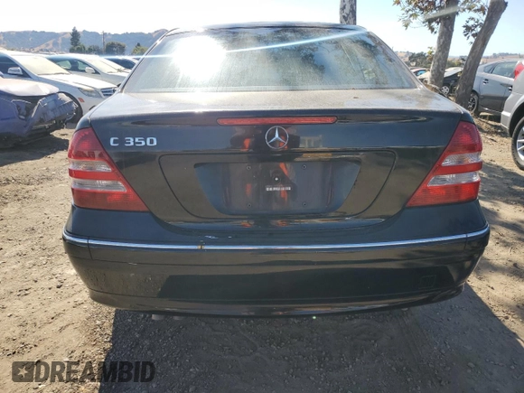 2007 Mercedes-Benz C 350 Sport z VIN WDBRF56H17F854050, wystawiony jako Copart lot #72775334 z przebiegiem 142 960 mil mil oraz Szkoda całkowita • Salvage title. Historia ofert i sprzedaży dostępna na DreamBid. Obrazek 6.