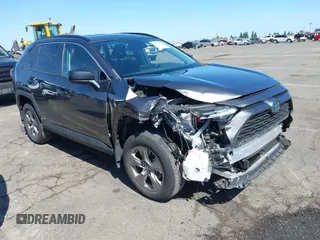 2023 Toyota RAV4 Hybrid LE z VIN 4T3LWRFV8PU096260, wystawiony jako IAAI lot #42291243 z przebiegiem 50 380 mil mil oraz . Historia ofert i sprzedaży dostępna na DreamBid. Obrazek 1.