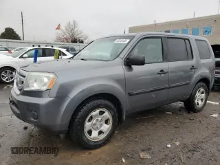 2010 Honda Pilot LX z VIN 5FNYF4H21AB025801, wystawiony jako Copart lot #45545405 z przebiegiem 148 027 mil mil oraz Szkoda całkowita • Salvage title. Historia ofert i sprzedaży dostępna na DreamBid. Obrazek 1.