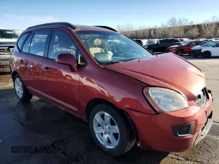 2008 Kia Rondo LX with VIN KNAFG525X87208687, listed as a Copart auction lot 85998294 with 121,251 mi miles and Salvage Title. Bid and sale history available at carsss.com. Image 4.