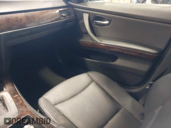 2008 BMW 3 Series 328xi with VIN WBAVC93598K040387, listed as a IAAI auction lot 42796696 with Not provided miles and . Bid and sale history available at DreamBid. Image 5.
