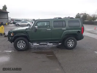 2006 Hummer H3 with VIN 5GTDN136368101786, listed as a IAAI auction lot 41538434 with 251,791 mi miles. Bid and sale history available at carsss.com. Image 15.