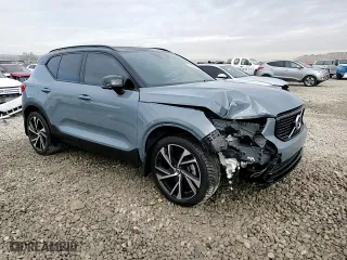2021 Volvo XC40 R-Design with VIN YV4162UM9M2534942, listed as a Copart auction lot 89097385 with NaN miles and Salvage Title. Bid and sale history available at carsss.com. Image 14.