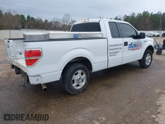 2014 Ford F-150 XL with VIN 1FTFX1CFXEFC62401, listed as a IAAI auction lot 41525607 with 138,459 mi miles. Bid and sale history available at carsss.com. Image 4.