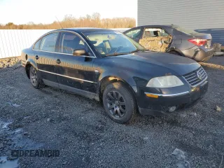 2003 Volkswagen Passat z VIN WVWPH63B53P393111, wystawiony jako Copart lot #44540375 z przebiegiem 188 772 mil mil oraz Czysty tytuł • Clean title. Historia ofert i sprzedaży dostępna na DreamBid. Obrazek 4.