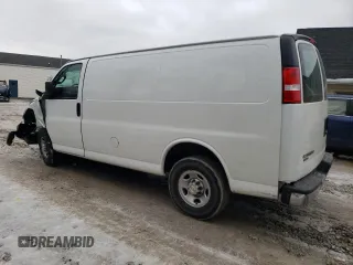 2021 Chevrolet Express Cargo с VIN 1GCWGAFP1M1218139, выставлен на аукционе Copart как лот 43966525 с пробегом 47 417 миль миль и Списание • Salvage title. История ставок и продаж доступна на DreamBid. Изображение 2.