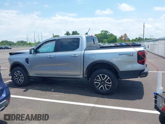 2024 Ford Ranger Lariat with VIN 1FTER4KH8RLE29047, listed as a IAAI auction lot 42669512 with 14,525 mi miles and . Bid and sale history available at DreamBid. Image 14.