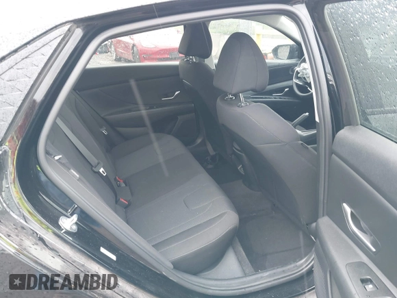2024 Hyundai Elantra SE с VIN KMHLL4DG3RU829049, выставлен на аукционе IAAI как лот 42102549 с пробегом 12 021 миль миль и . История ставок и продаж доступна на DreamBid. Изображение 8.
