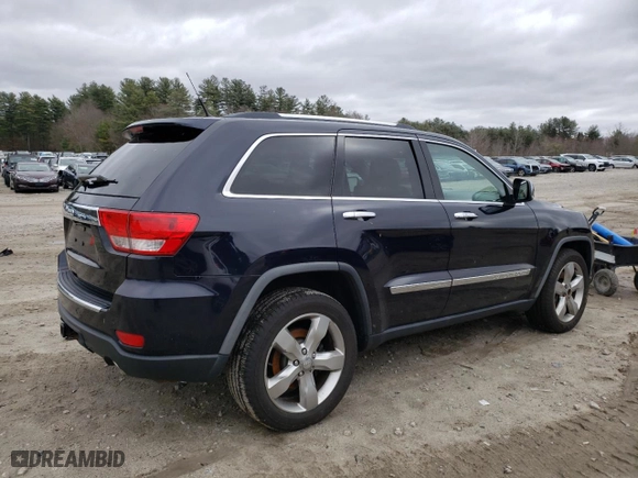 2011 Jeep Grand Cherokee Limited with VIN 1J4RR5GT2BC501123, listed as a Copart auction lot 50187555 with 218,797 mi miles and Clean Title. Bid and sale history available at carsss.com. Image 3.