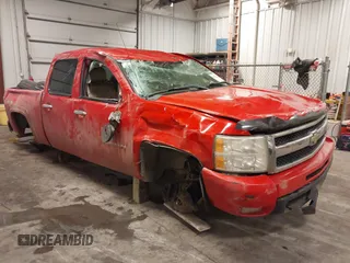 2011 Chevrolet Silverado 1500 with VIN 1GCPKTE37BF210785, listed as a IAAI auction lot 41632007 with 239,014 mi miles and . Bid and sale history available at DreamBid. Image 1.