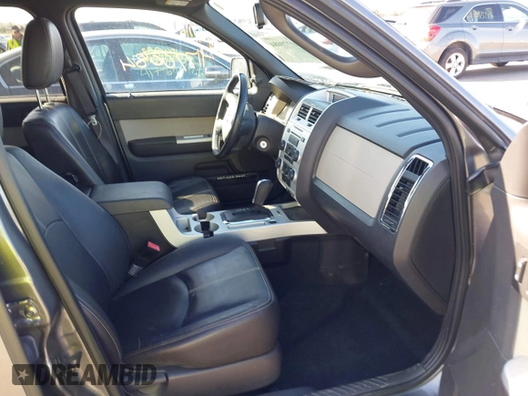 2011 Mercury Mariner с VIN 4M2CN9BG5BKJ03462, выставлен на аукционе IAAI как лот 41770084 с пробегом 120 508 миль миль и . История ставок и продаж доступна на DreamBid. Изображение 5.