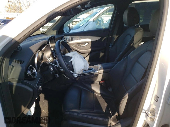 2019 Mercedes-Benz GLC with VIN WDC0G4KBXKV188222, listed as a Copart auction lot 67868642 with 19,369 mi miles. Bid and sale history available at carsss.com. Image 7.