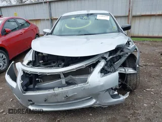 2014 Nissan Altima 2.5 SV with VIN 1N4AL3AP6EC166513, listed as a IAAI auction lot 41903832 with 217,512 mi miles. Bid and sale history available at carsss.com. Image 12.
