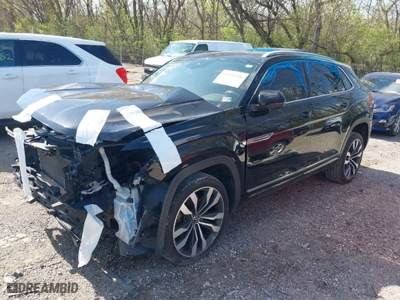 2020 Volkswagen Atlas Cross Sport 3.6L V6 SEL Premium R-Line with VIN 1V2TE2CA1LC224748, listed as a IAAI auction lot 41995496 with 49,401 mi miles. Bid and sale history available at carsss.com. Image 2.