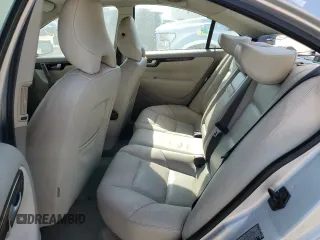 2005 Volvo S60 with VIN YV1RS592052432368, listed as a Copart auction lot 48471815 with 130,744 mi miles and Non Repairable. Bid and sale history available at carsss.com. Image 10.