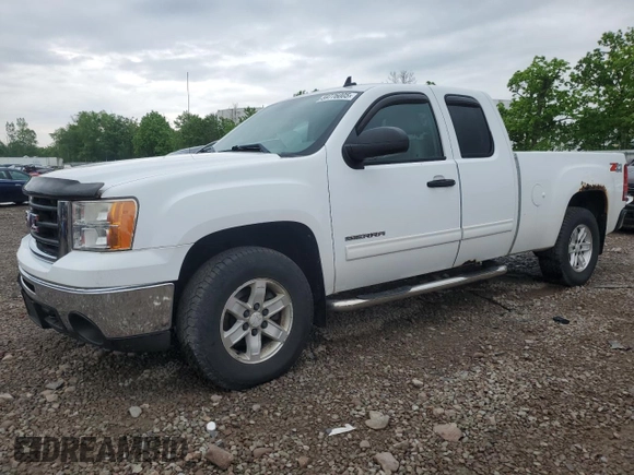 2010 GMC Sierra 1500 SLE z VIN 1GTSKVE36AZ149335, wystawiony jako Copart lot #59776005 z przebiegiem 83 381 mil mil oraz Czysty tytuł • Clean title. Historia ofert i sprzedaży dostępna na DreamBid. Obrazek 1.