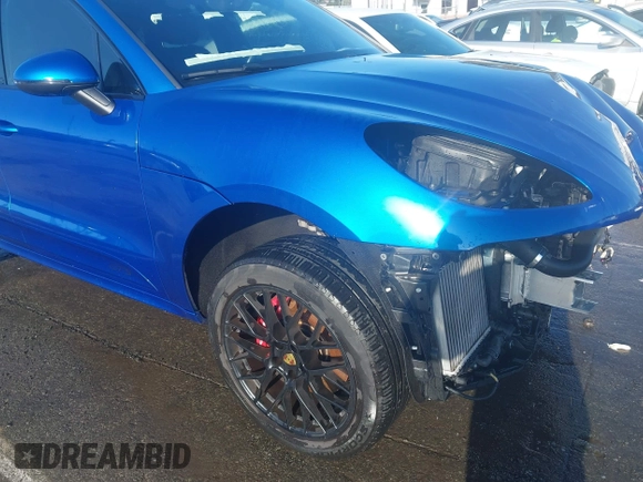 2018 Porsche Macan GTS with VIN WP1AG2A54JLB63903, listed as a IAAI auction lot 41586995 with 26,086 mi miles and . Bid and sale history available at DreamBid. Image 18.
