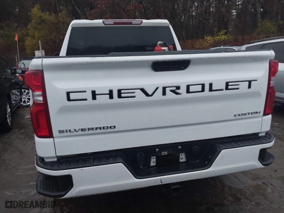 2021 Chevrolet Silverado 1500 Custom with VIN 1GCPYBEK2MZ273391, listed as a IAAI auction lot 40927027 with 94,153 mi miles. Bid and sale history available at carsss.com. Image 13.