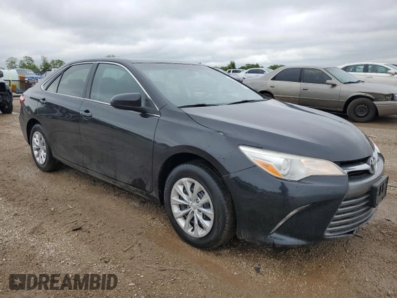 2017 Toyota Camry XLE z VIN 4T1BF1FK5HU780261, wystawiony jako Copart lot #57806555 z przebiegiem 216 536 mil mil oraz Szkoda całkowita • Salvage title. Historia ofert i sprzedaży dostępna na DreamBid. Obrazek 4.