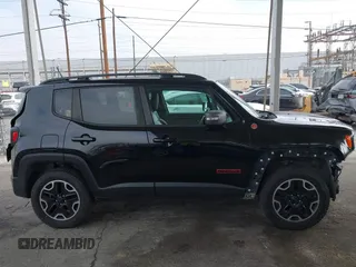 2016 Jeep Renegade Trailhawk z VIN ZACCJBCT0GPD76536, wystawiony jako IAAI lot #42341470 z przebiegiem 158 091 mil mil oraz . Historia ofert i sprzedaży dostępna na DreamBid. Obrazek 14.