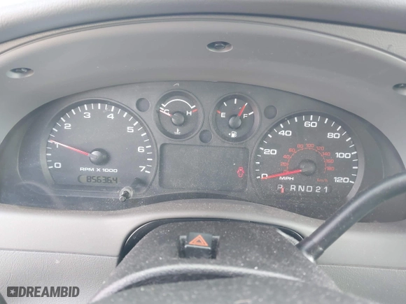 2011 Ford Ranger XLT with VIN 1FTLR4FE4BPA87683, listed as a IAAI auction lot 41452040 with 85,636 mi miles. Bid and sale history available at carsss.com. Image 7.