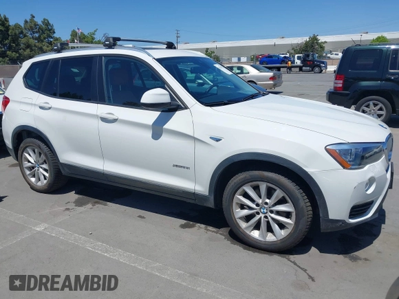 2017 BMW X3 xDrive28i z VIN 5UXWX9C35H0T24703, wystawiony jako IAAI lot #42283472 z przebiegiem 61 993 mil mil oraz . Historia ofert i sprzedaży dostępna na DreamBid. Obrazek 1.