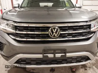 2021 Volkswagen Atlas SE z VIN 1V2KR2CA5MC606590, wystawiony jako IAAI lot #42383813 z przebiegiem 45 087 mil mil oraz . Historia ofert i sprzedaży dostępna na DreamBid. Obrazek 19.