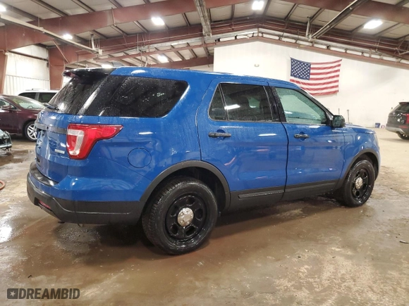 2019 Ford Police Interceptor Utility with VIN 1FM5K8AT6KGB15702, listed as a Copart auction lot 47269055 with NaN miles and Clean Title. Bid and sale history available at carsss.com. Image 3.
