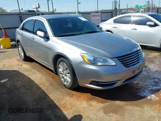 2013 Chrysler 200 LX with VIN 1C3CCBAB6DN733585, listed as a IAAI auction lot 41984133 with 91,944 mi miles. Bid and sale history available at carsss.com. Image 1.