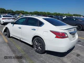 2015 Nissan Altima S z VIN 1N4AL3AP8FC212909, wystawiony jako IAAI lot #41740922 z przebiegiem 167 153 mil mil oraz . Historia ofert i sprzedaży dostępna na DreamBid. Obrazek 3.