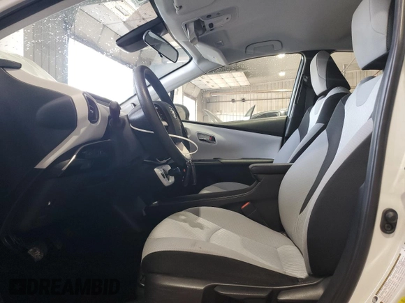 2017 Toyota Prius Two with VIN JTDKBRFU2H3551395, listed as a Copart auction lot 55297545 with 273,107 mi miles and Salvage Title. Bid and sale history available at DreamBid. Image 7.