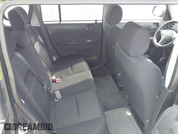 2005 Scion xB z VIN JTLKT324654001644, wystawiony jako IAAI lot #41455348 z przebiegiem 162 916 mil mil oraz . Historia ofert i sprzedaży dostępna na DreamBid. Obrazek 8.