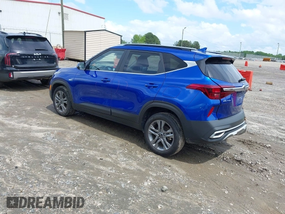 2021 Kia Seltos S z VIN KNDEUCAA8M7184183, wystawiony jako IAAI lot #42205774 z przebiegiem 29 434 mil mil oraz . Historia ofert i sprzedaży dostępna na DreamBid. Obrazek 3.
