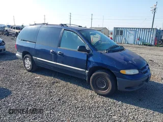 2000 Dodge Caravan SE with VIN 1B4GP44RXYB724513, listed as a IAAI auction lot 40500111 with 159,293 mi miles. Bid and sale history available at carsss.com. Image 1.