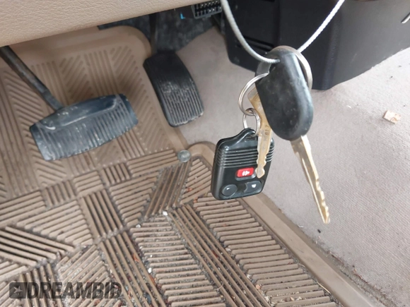 2004 Ford F-150 XLT с VIN 1FTPX145X4FA25500, выставлен на аукционе IAAI как лот 42697191 с пробегом 160 669 миль миль и . История ставок и продаж доступна на DreamBid. Изображение 11.