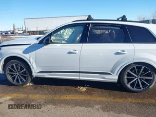 2020 Audi SQ7 z VIN WA1VWAF73LD010561, wystawiony jako IAAI lot #41344764 z przebiegiem Nie podano mil oraz . Historia ofert i sprzedaży dostępna na DreamBid. Obrazek 14.