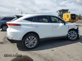 2023 Toyota Venza LE with VIN JTEAAAAH0PJ135121, listed as a Copart auction lot 60995454 with 17,910 mi miles and Salvage Title. Bid and sale history available at carsss.com. Image 3.