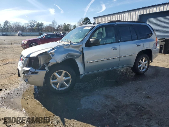 2007 GMC Envoy SLE with VIN 1GKDS13S972159505, listed as a Copart auction lot 88270875 with 201,824 mi miles and Salvage Title. Bid and sale history available at carsss.com. Image 1.