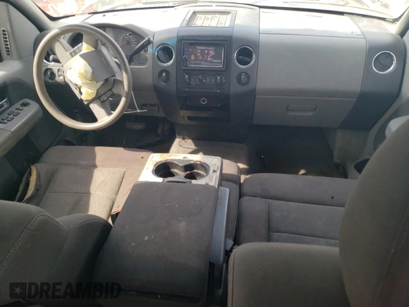 2005 Ford F-150 XLT с VIN 1FTPX14575NA30838, выставлен на аукционе Copart как лот 54443095 с пробегом 282 393 миль миль и Списание • Salvage title. История ставок и продаж доступна на DreamBid. Изображение 8.