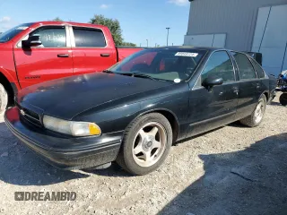 1994 Chevrolet Caprice LS with VIN 1G1BN52PXRR186195, listed as a Copart auction lot 85849724 with 241,205 mi miles and Salvage Title. Bid and sale history available at DreamBid. Image 1.