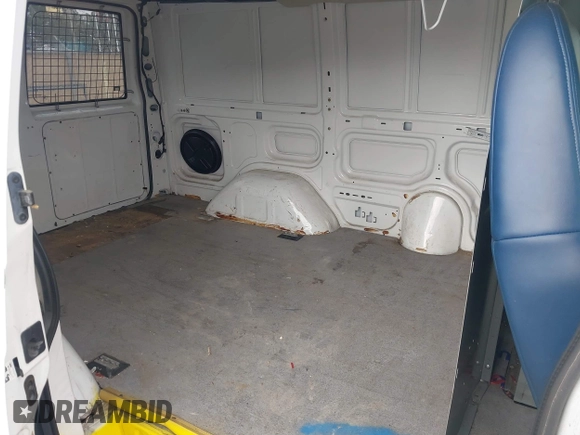 2005 Chevrolet Astro Cargo Van with VIN 1GCDM19X65B125902, listed as a IAAI auction lot 41896346 with 128,598 mi miles. Bid and sale history available at carsss.com. Image 8.