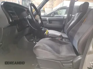 1999 Isuzu Trooper S z VIN JACDJ58X8X7915370, wystawiony jako Copart lot #83466824 z przebiegiem 143 588 mil mil oraz Czysty tytuł • Clean title. Historia ofert i sprzedaży dostępna na DreamBid. Obrazek 7.