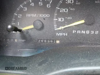 1998 Chevrolet Tahoe z VIN 1GNEK13R6WJ307523, wystawiony jako IAAI lot #42370506 z przebiegiem 268 361 mil mil oraz . Historia ofert i sprzedaży dostępna na DreamBid. Obrazek 7.